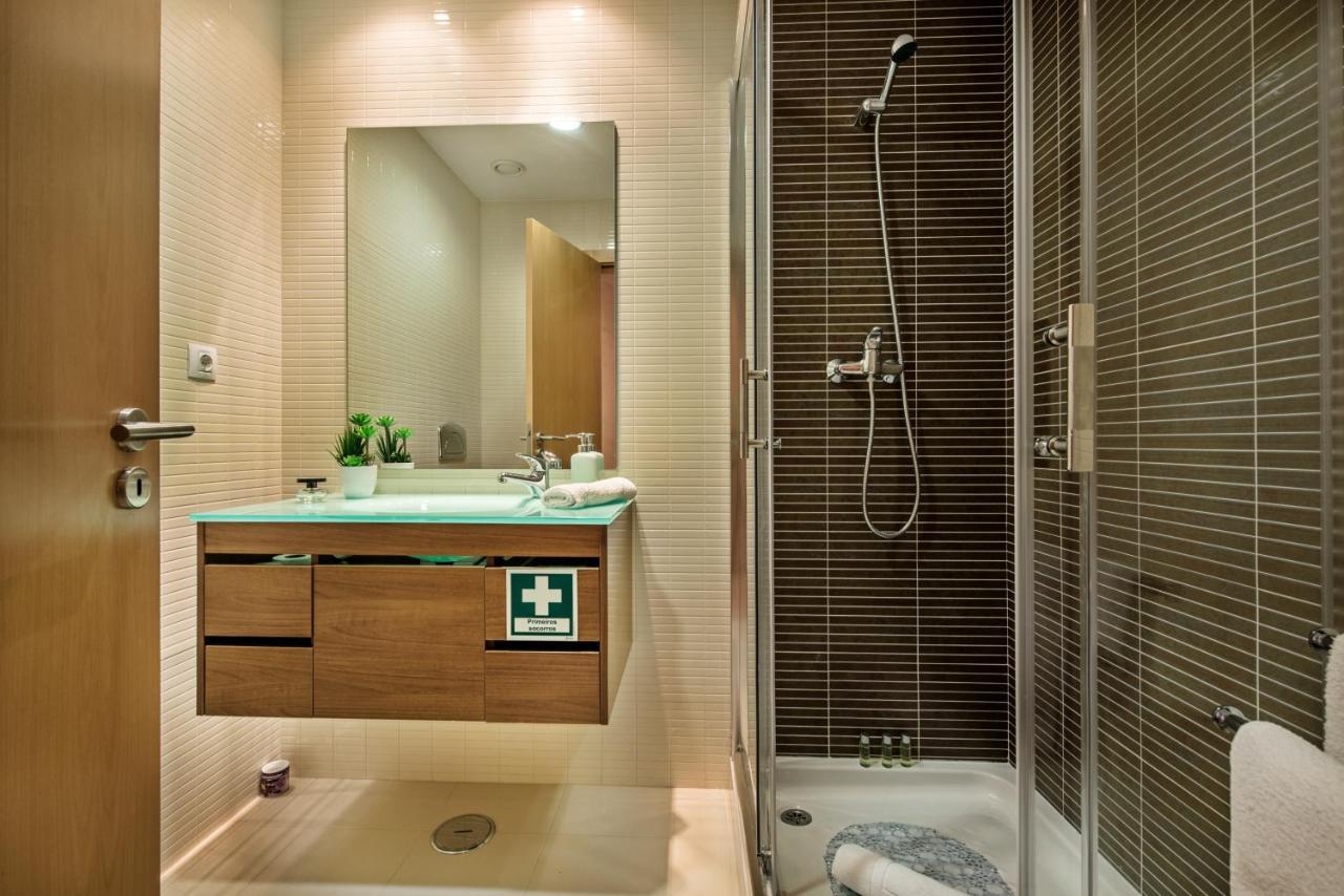 Sunset Home Olhao- Modern 3 Bed Luxury Apartment With Rooftop Pool ภายนอก รูปภาพ