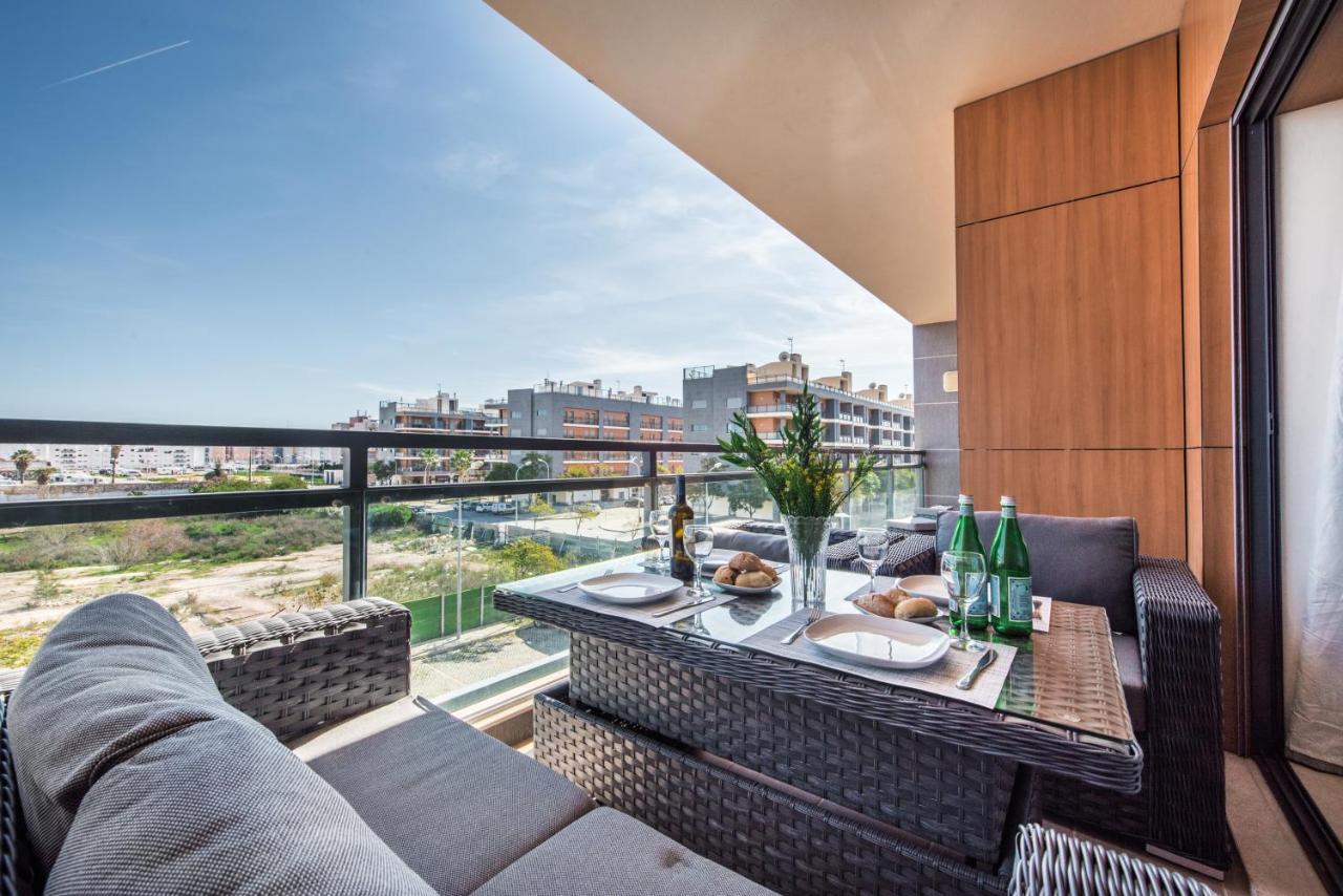 Sunset Home Olhao- Modern 3 Bed Luxury Apartment With Rooftop Pool ภายนอก รูปภาพ